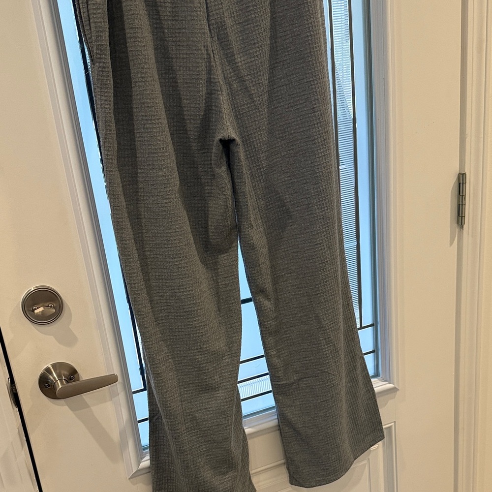 Splendid Gray Textured Pants - Picture 4 of 4
